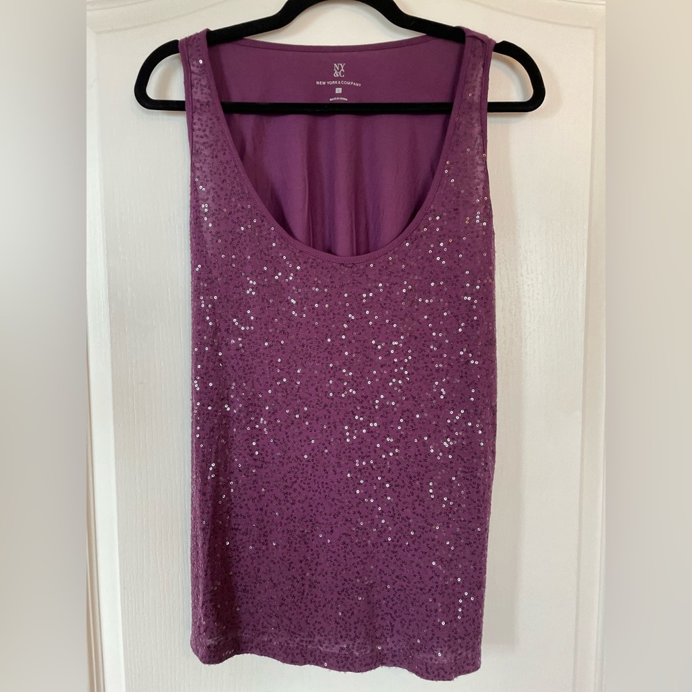 Large New York and company purple sequined purple holiday tank nwt 19 ptp